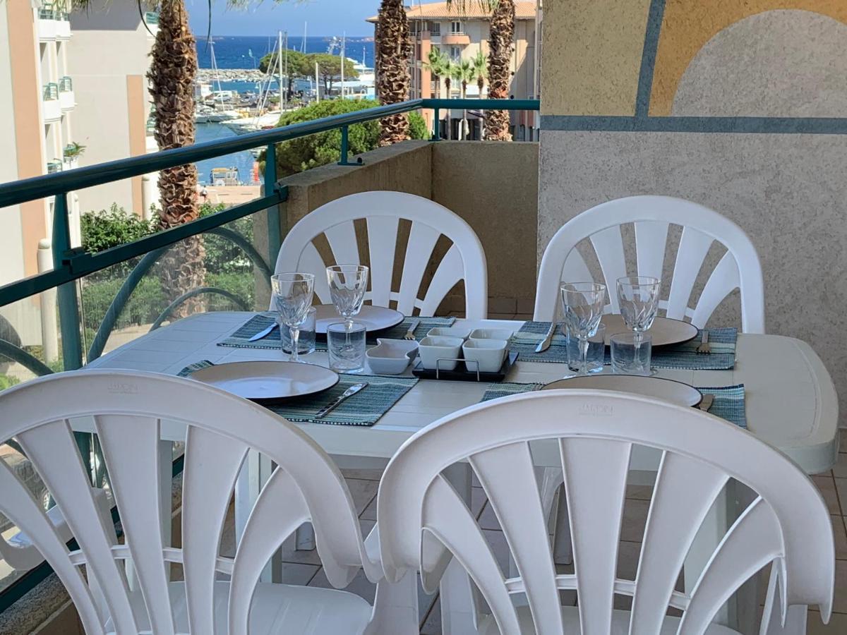 Port Frejus - Le Romanee - Appartement Vue Mer - 2 Chambres Exterior photo